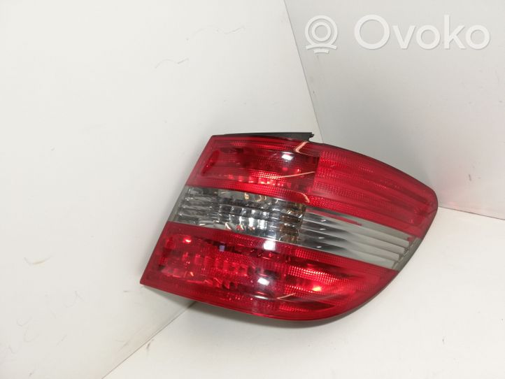 Mercedes-Benz B W245 Luz trasera/de freno A1698202664