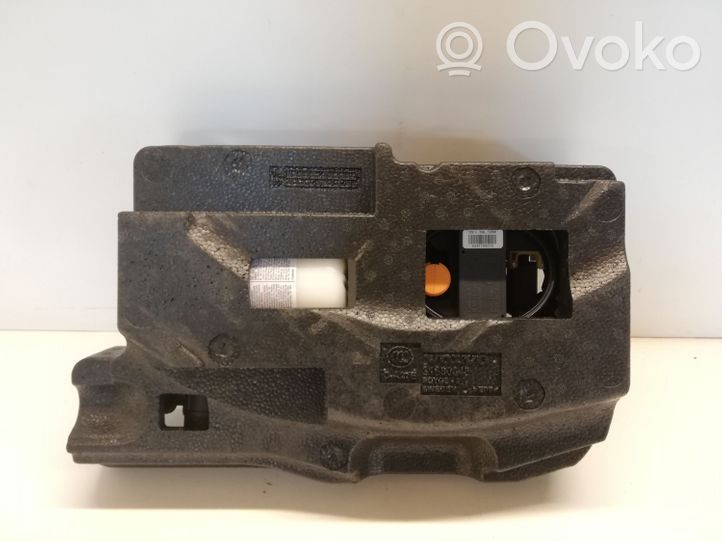 Volvo S90, V90 Boîte à outils 31680048