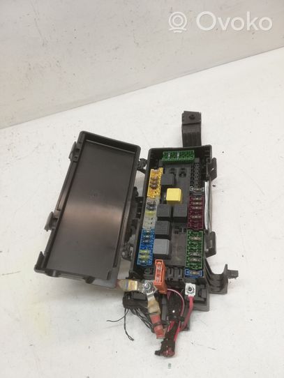 Mercedes-Benz ML W166 Fuse box set A1665460143