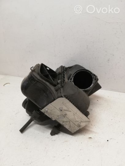 Audi A4 S4 B8 8K Boîtier de filtre à air 8K0133837AB