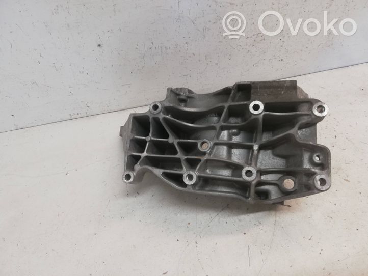 BMW 3 E92 E93 Generator/alternator bracket 11167802639