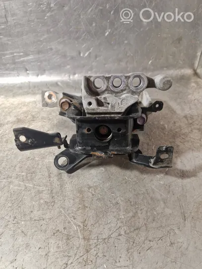 Toyota Camry VIII XV70  Engine mount bracket K4030457