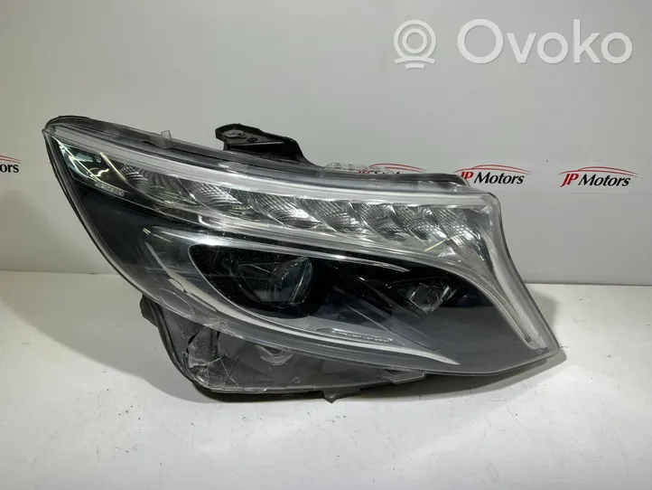 Mercedes-Benz V Class W447 Lampa przednia A4479069800