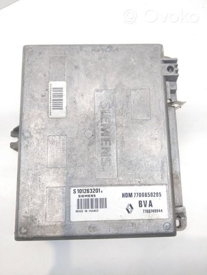 Renault 21 Sterownik / Moduł ECU 7700749944