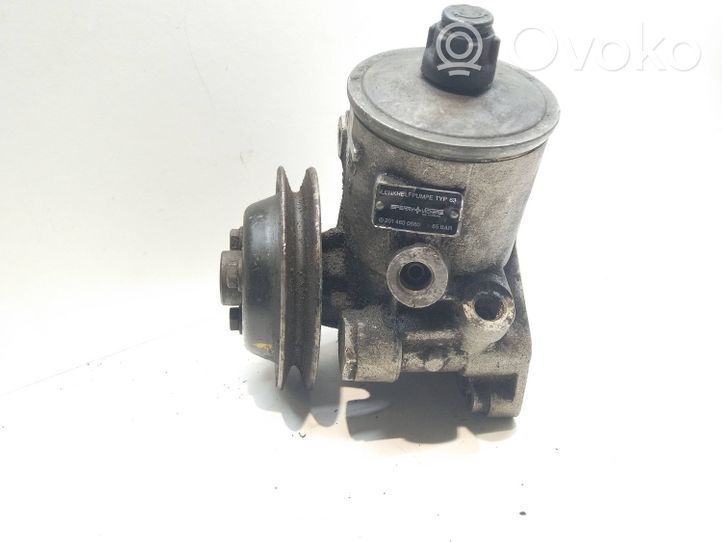 Mercedes-Benz 190 W201 Power steering pump 2014600980