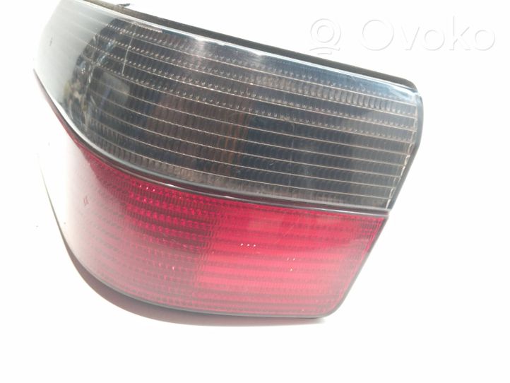 Peugeot 605 Lampa tylna 000202