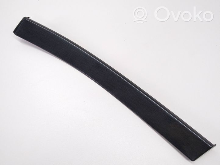 BMW 5 E39 Rivestimento del vano portaoggetti del cruscotto 8159742