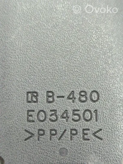 Citroen C1 Aizmugurējās jostas sprādze E034501