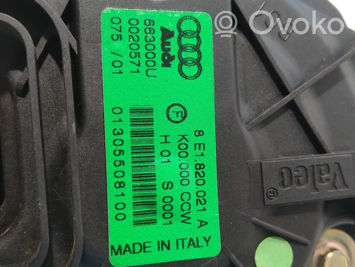 Audi A4 S4 B6 8E 8H Ventola riscaldamento/ventilatore abitacolo 8E1820021A