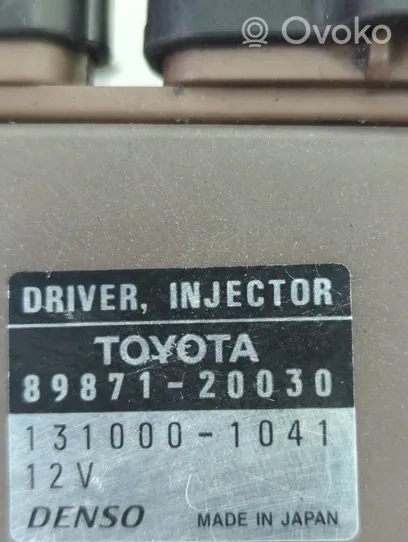 Toyota Corolla Verso E121 Degalų purkštukų (forsunkių) valdymo blokas 8987120030