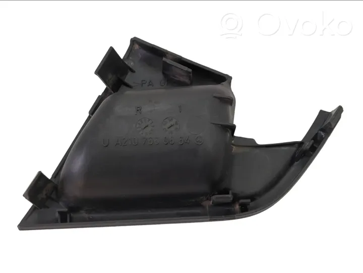 Mercedes-Benz E W210 Altro elemento di rivestimento della portiera posteriore A2107660664