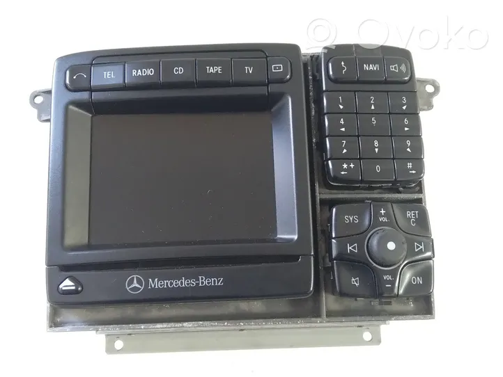 Mercedes-Benz S W220 Radio/CD/DVD/GPS-pääyksikkö A2208207126