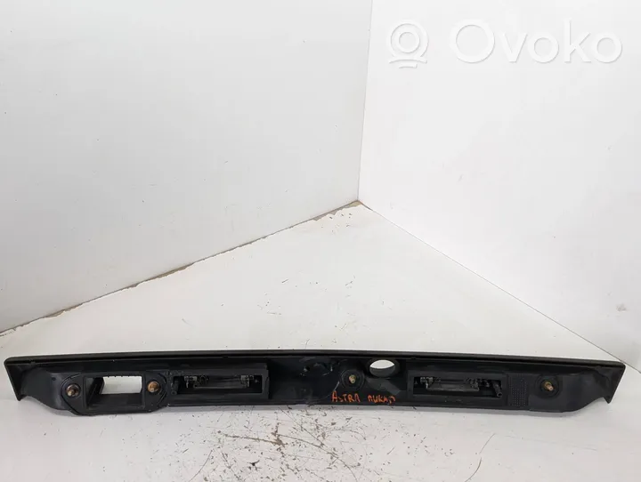 Opel Astra F Barra de luz de la matrícula/placa de la puerta del maletero 2512689