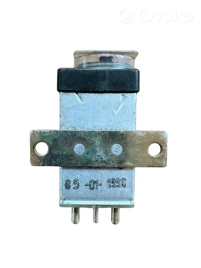 Mercedes-Benz C W202 Other relay 897162000