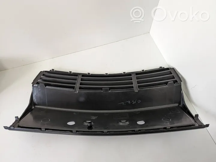 BMW 5 E34 Grille inférieure de pare-chocs avant 