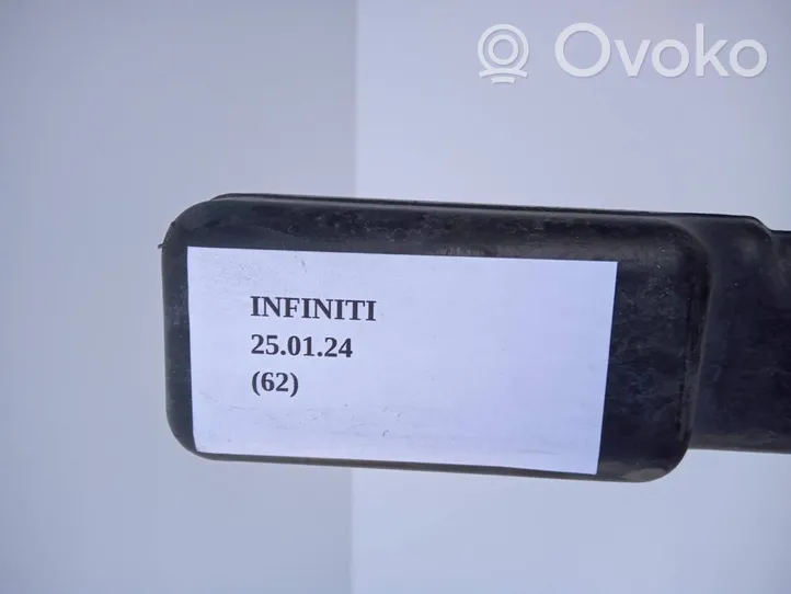 Infiniti G35 Risuonatore di aspirazione 