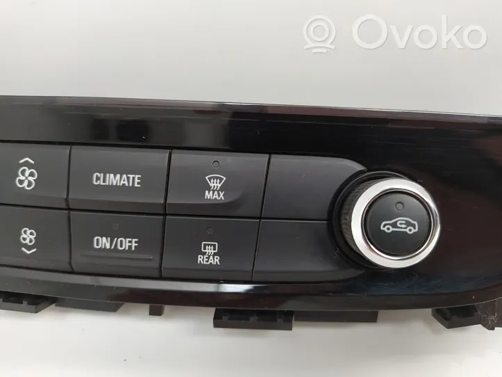 Opel Insignia B Panel klimatyzacji 39113537