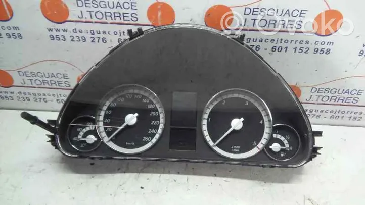 Mercedes-Benz CLC CL203 Tachimetro (quadro strumenti) 