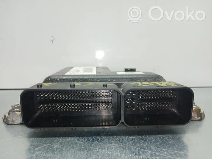 Opel Astra H Engine control unit/module 55579893