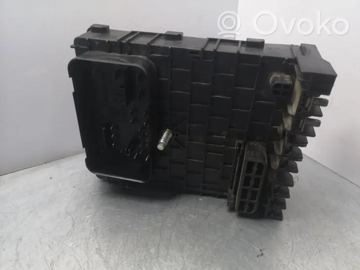 Volkswagen PASSAT B6 Fuse module 3C0987125