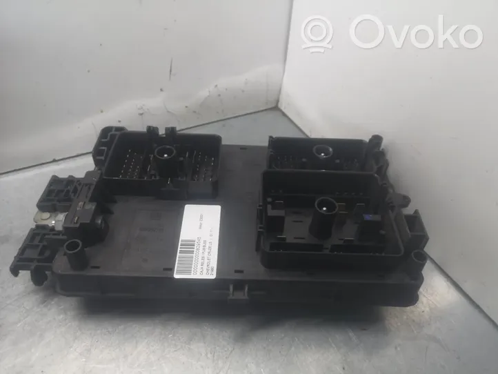 Chevrolet Cruze Module de fusibles 529050199