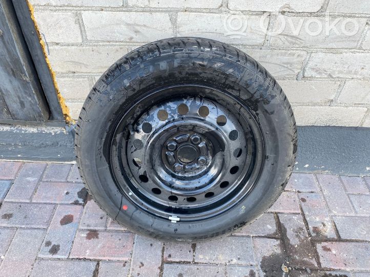 Volkswagen PASSAT B5.5 R15 summer tire 19560R15