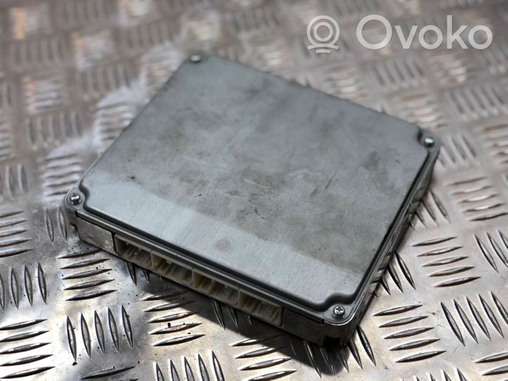 Toyota Avensis T250 Centralina/modulo motore ECU 8966105A41