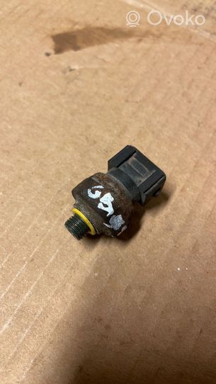 Volvo S60 Air conditioning (A/C) pressure sensor 30899051