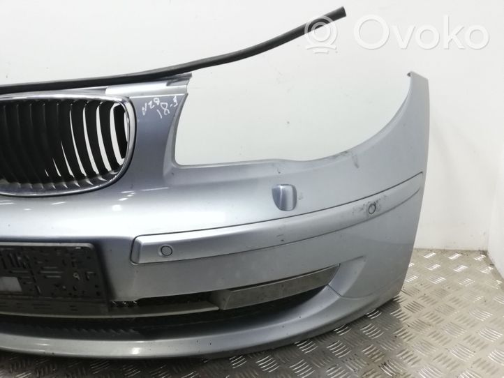 BMW 1 E81 E87 Priekšējais bamperis 