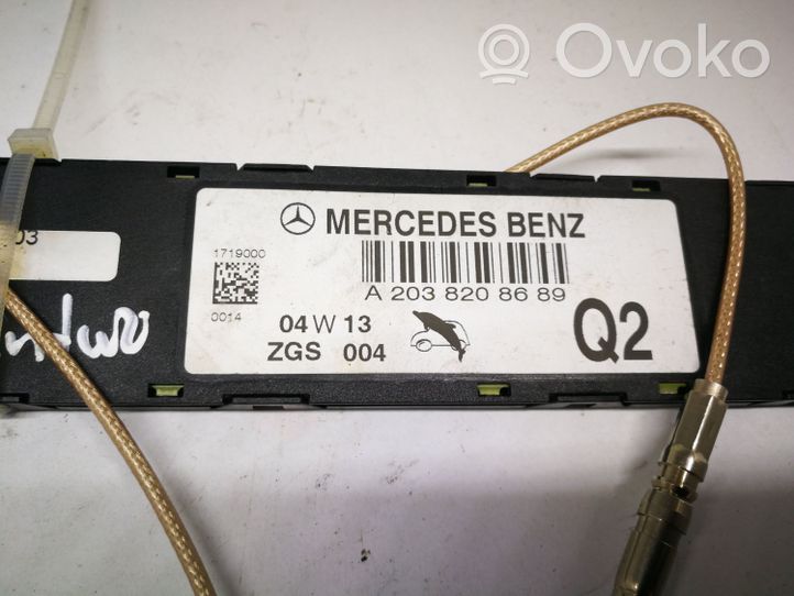 Mercedes-Benz CLC CL203 Amplificatore antenna A2038208689