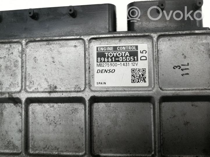 Toyota Avensis T270 Moottorin ohjainlaite/moduuli 8966105D51
