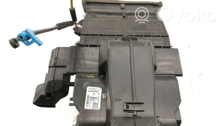 Mitsubishi Colt Scatola climatizzatore riscaldamento abitacolo assemblata A4548300262