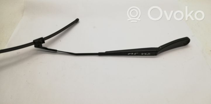 BMW X3 F25 Windshield/front glass wiper blade 7213272