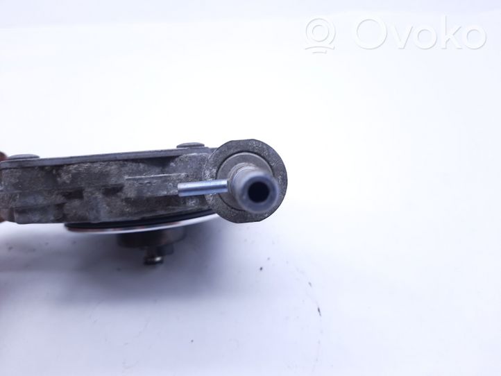 Toyota Auris E180 Alipainepumppu 051318