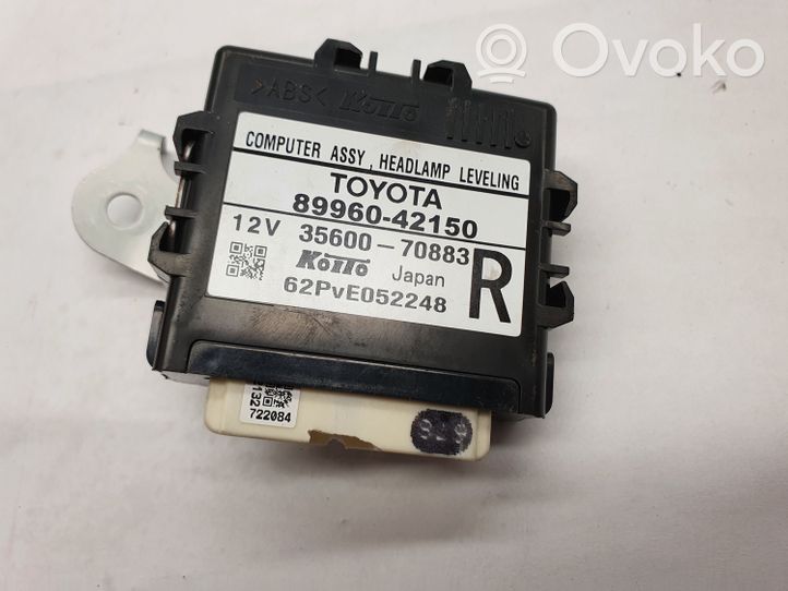 Toyota RAV 4 (XA40) Muut laitteet 8996042150