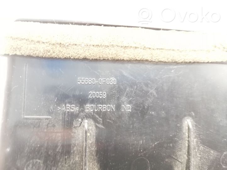 Toyota Verso Kojelaudan tuuletussuuttimen suojalista 556800F030