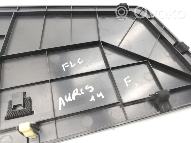 Toyota Auris E180 Garniture latérale de console centrale arrière 5840902010