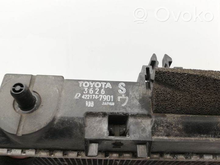 Toyota Camry Jäähdyttimen lauhdutin 4221747901
