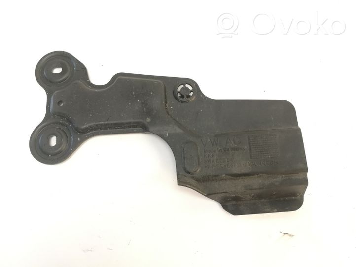 Volkswagen Golf VIII Protezione inferiore del serbatoio del carburante 5WA825841