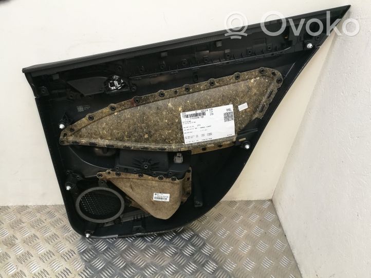 Volkswagen Golf VIII Takaoven verhoilu 5H6867211