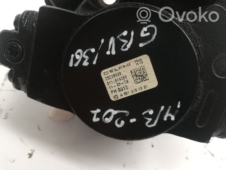 Mercedes-Benz E A207 Pompe d'injection de carburant à haute pression A6510701601