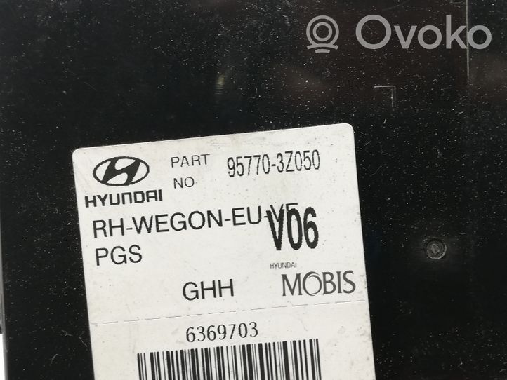 Hyundai i40 Inne wyposażenie elektryczne 957703Z050