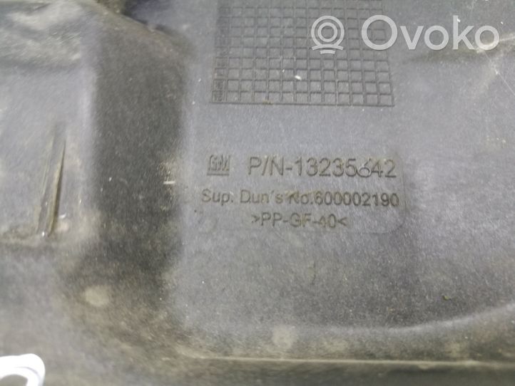 Opel Corsa D Akumuliatoriaus dėžė 13235642