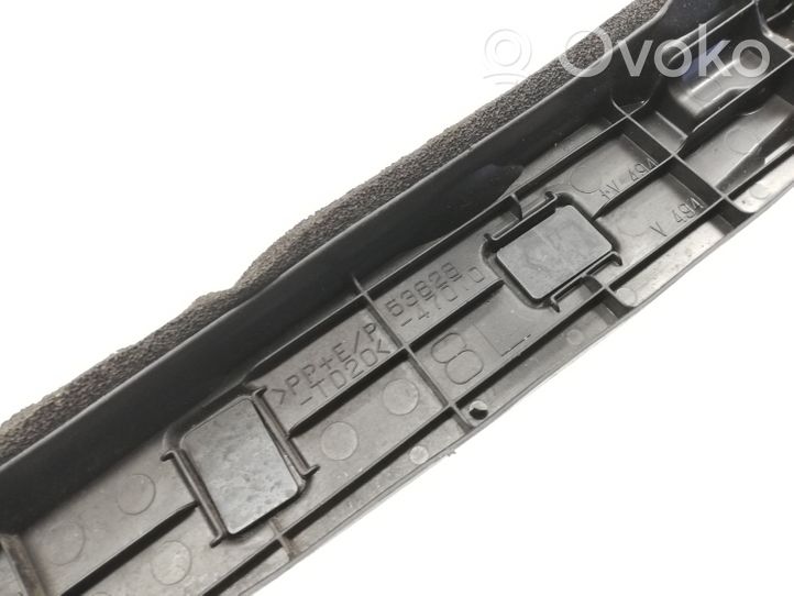 Toyota Prius (XW50) Rivestimento dell’estremità del parafango 5382847070