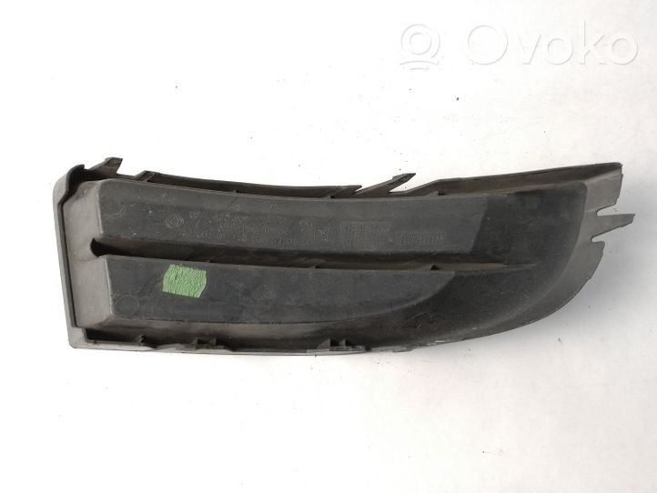 Skoda Octavia Mk2 (1Z) Grille inférieure de pare-chocs avant 1Z0807367B