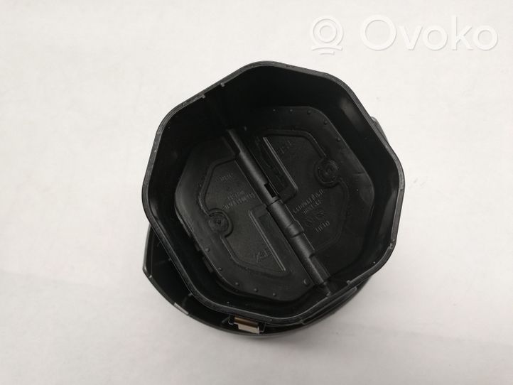 Mercedes-Benz C W205 Copertura griglia di ventilazione cruscotto A2058304300