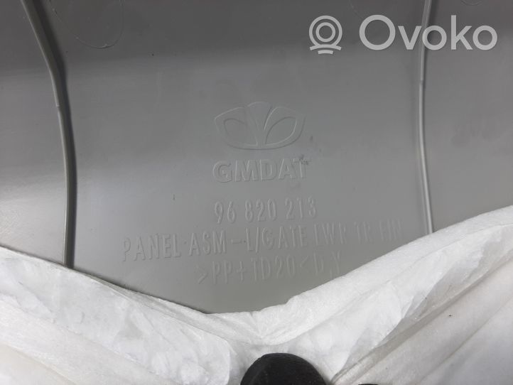 Opel Antara Tailgate trim 96820213