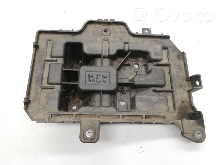 Hyundai Santa Fe Battery box tray 371502W200