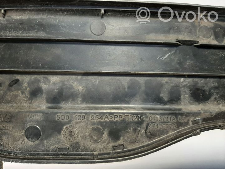 Volkswagen Golf VII Inne części komory silnika 5Q0129954A