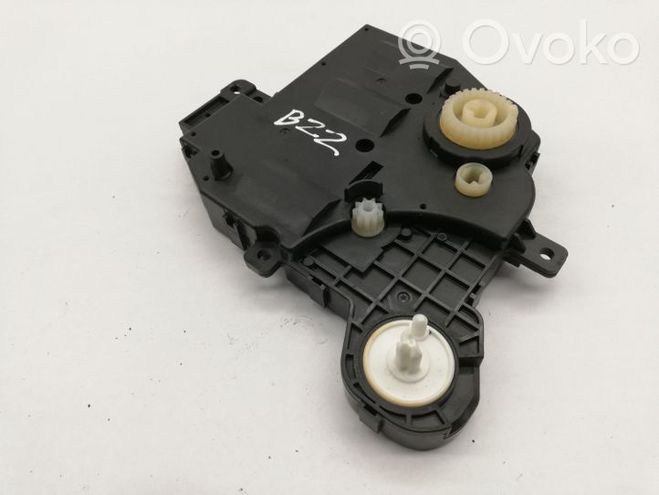 Toyota C-HR Motorino attuatore ricircolo aria dell’A/C 0638009004